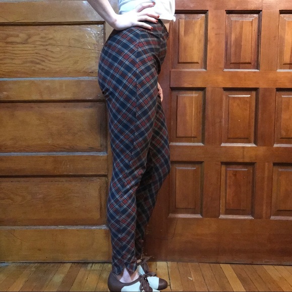 Unique Vintage High-Waisted Tartan Cigarette Pants - Picture 2 of 4